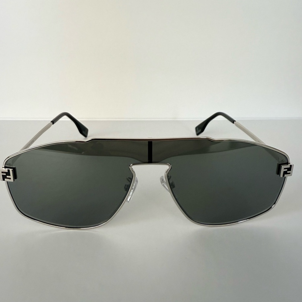 NEW!!! Fendi men sunglasses FE40129U 16C Authentic Retail 580$